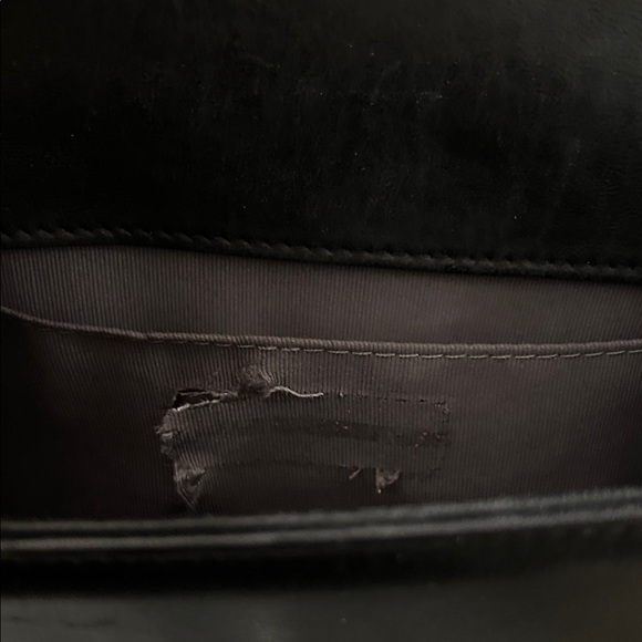 Chic Python Leather Crossbody Bag - Picture 6 of 12